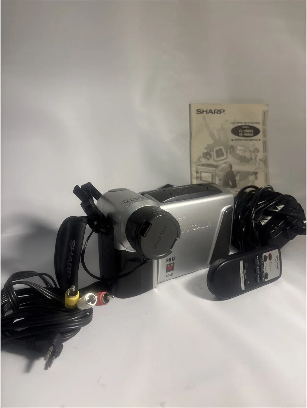 Sharp VL-H860U Camcorder Bundle